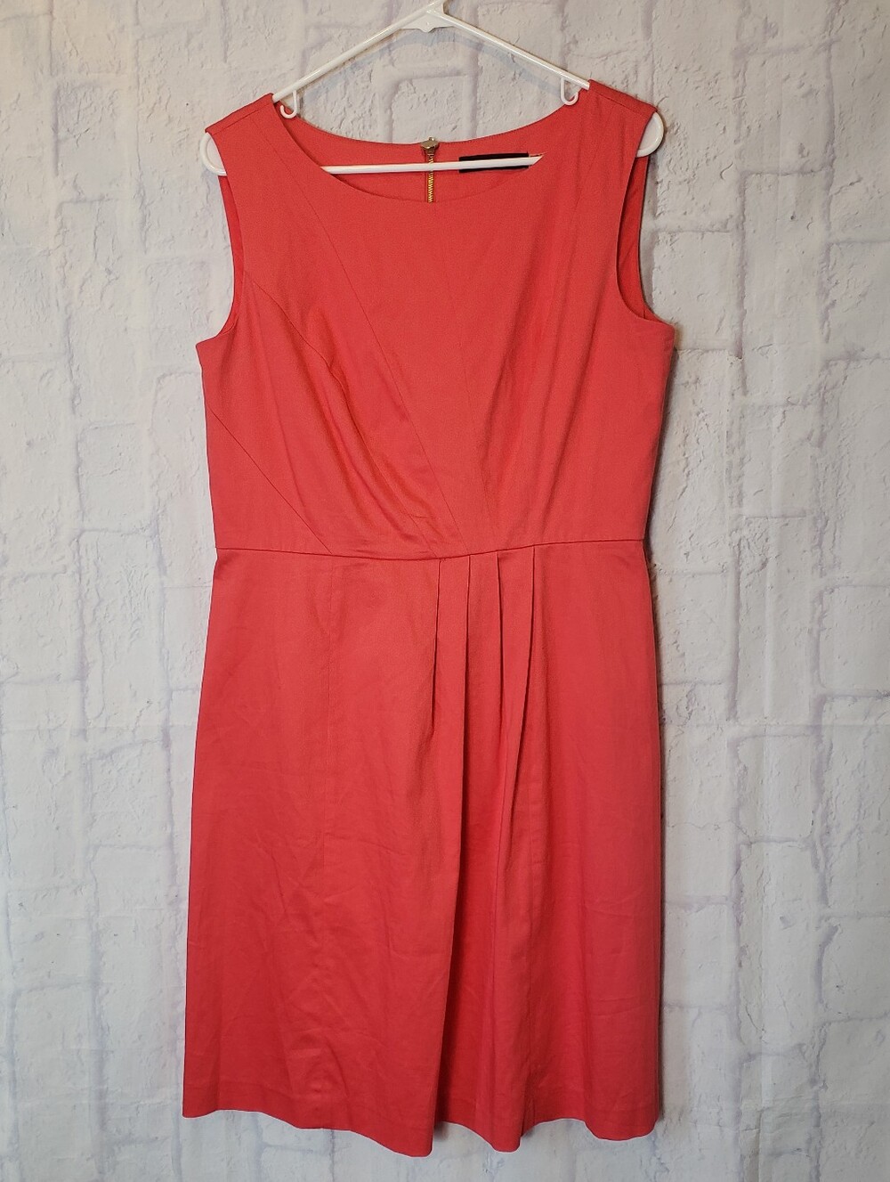 ELLEN TRACY Coral Sleeveless Sheath Dress 10